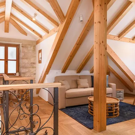 Apartment Oleander Center Trogir