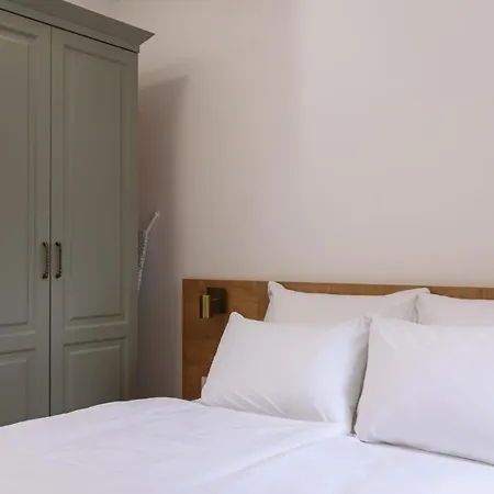 Oleander Center Apartment *