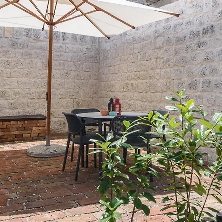 Apartment Oleander Center Trogir